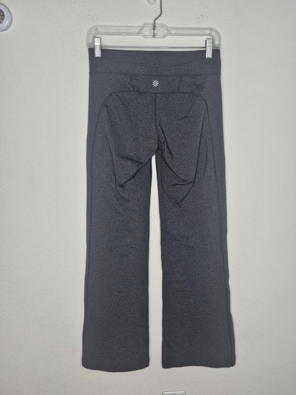Athleta Kickbooty Wide Leg Flare Yoga Pants High Waisted Charcoal Inside Pocket - Picture 4 of 8